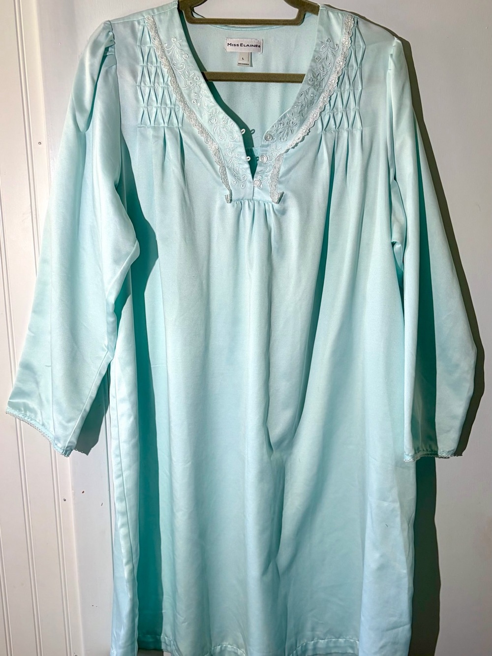 Miss Elaine Light Blue Smocked Nightgown Long Sleeve Lace Trim Size Large